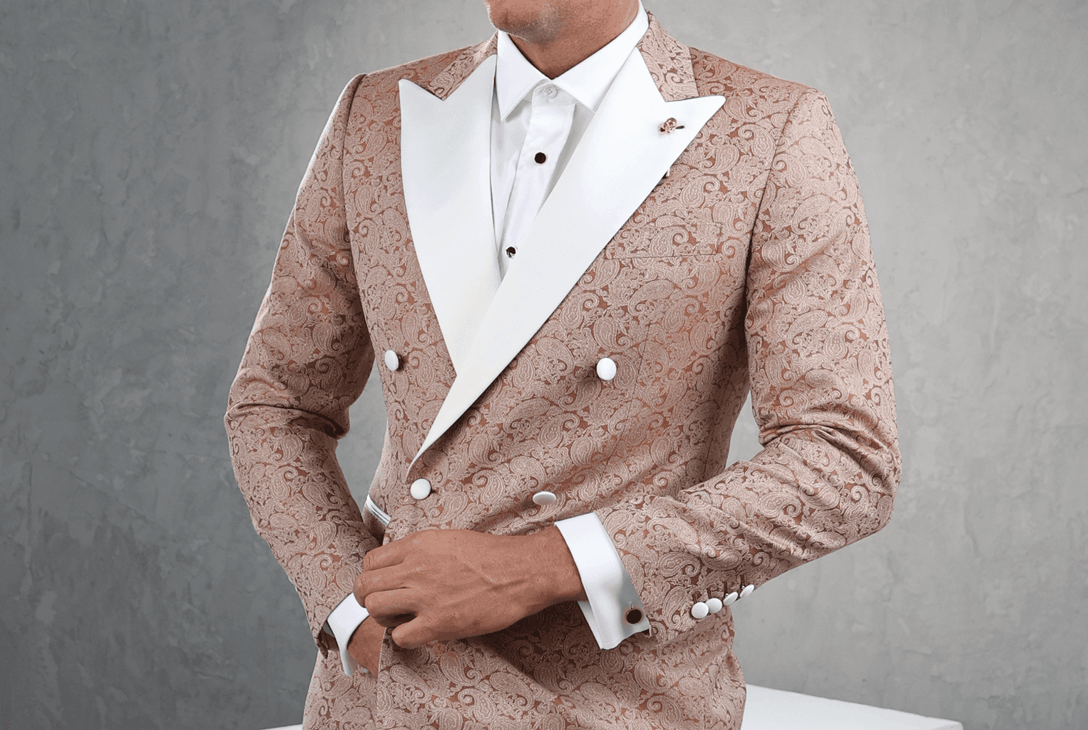 A Complete Guide to Lapel Sizes and Styles